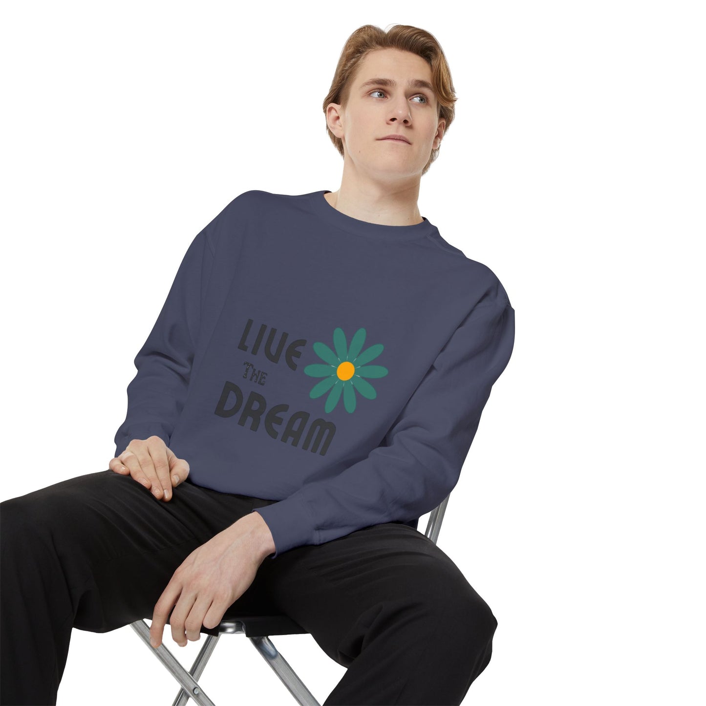 Retro Wash Unisex Sweatshirt: Garment-Dyed for Timeless Comfort and Style