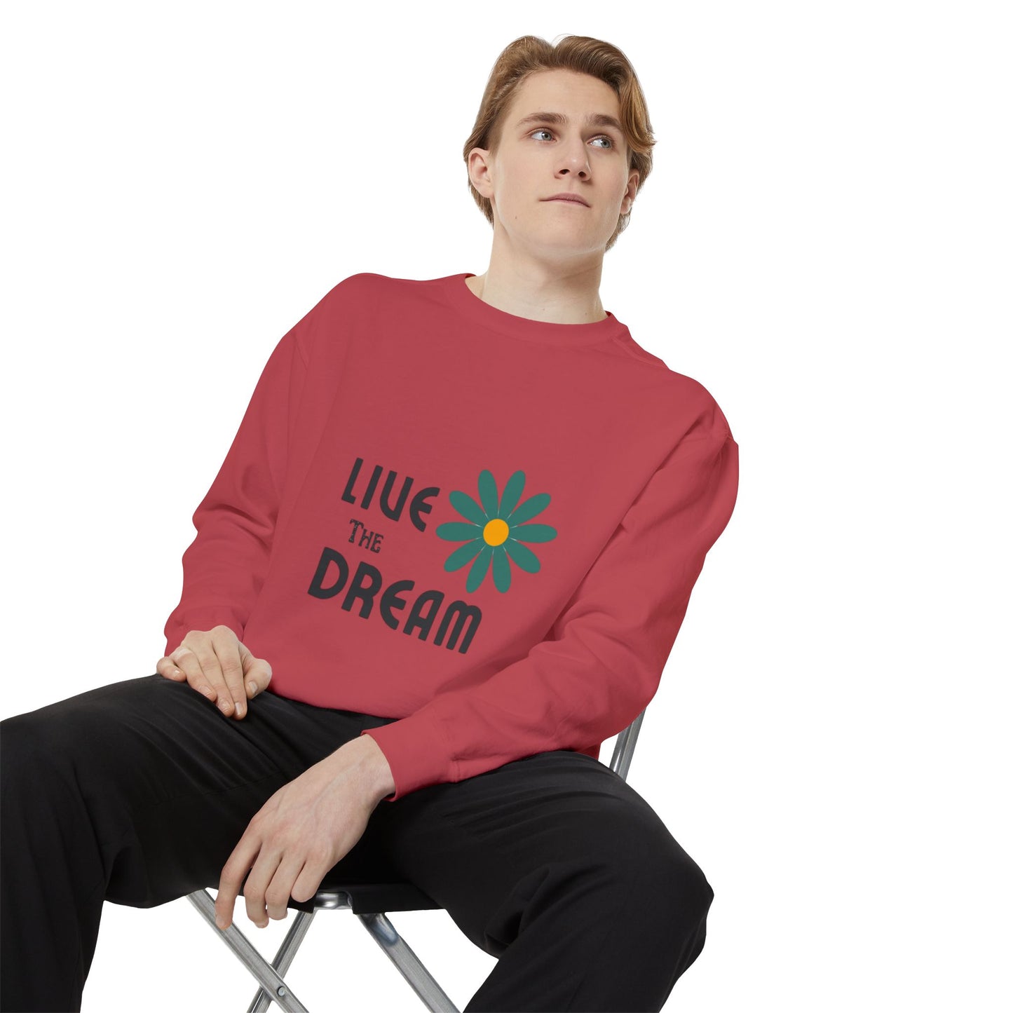 Retro Wash Unisex Sweatshirt: Garment-Dyed for Timeless Comfort and Style